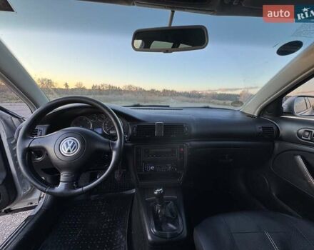Серый Фольксваген Пассат, объемом двигателя 1.9 л и пробегом 305 тыс. км за 4600 $, фото 16 на Automoto.ua
