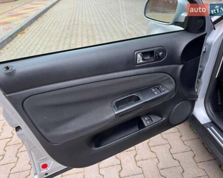 Сірий Фольксваген Пассат, об'ємом двигуна 1.6 л та пробігом 258 тис. км за 4450 $, фото 24 на Automoto.ua