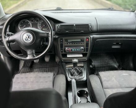 Серый Фольксваген Пассат, объемом двигателя 1.9 л и пробегом 340 тыс. км за 2600 $, фото 3 на Automoto.ua
