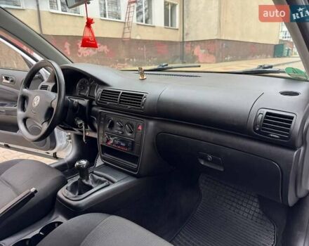 Сірий Фольксваген Пассат, об'ємом двигуна 1.6 л та пробігом 258 тис. км за 4450 $, фото 14 на Automoto.ua