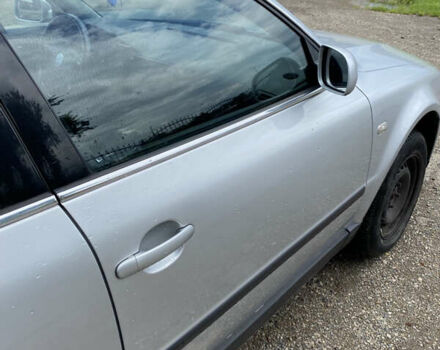 Серый Фольксваген Пассат, объемом двигателя 1.98 л и пробегом 212 тыс. км за 4200 $, фото 4 на Automoto.ua