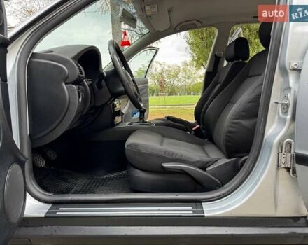 Сірий Фольксваген Пассат, об'ємом двигуна 1.6 л та пробігом 258 тис. км за 4450 $, фото 23 на Automoto.ua