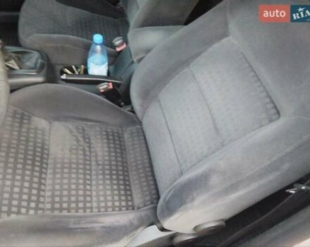 Сірий Фольксваген Пассат, об'ємом двигуна 1.6 л та пробігом 278 тис. км за 4250 $, фото 15 на Automoto.ua