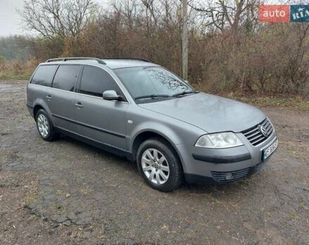 Серый Фольксваген Пассат, объемом двигателя 1.9 л и пробегом 450 тыс. км за 3950 $, фото 58 на Automoto.ua