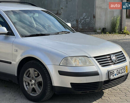 Серый Фольксваген Пассат, объемом двигателя 1.6 л и пробегом 198 тыс. км за 4400 $, фото 5 на Automoto.ua