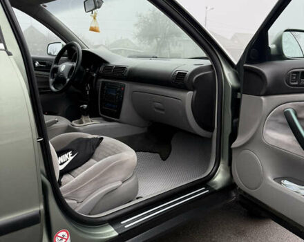 Серый Фольксваген Пассат, объемом двигателя 2 л и пробегом 280 тыс. км за 5400 $, фото 12 на Automoto.ua