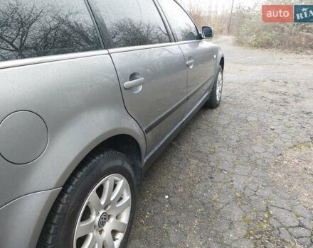 Серый Фольксваген Пассат, объемом двигателя 1.9 л и пробегом 450 тыс. км за 3950 $, фото 48 на Automoto.ua