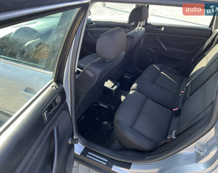 Серый Фольксваген Пассат, объемом двигателя 1.6 л и пробегом 198 тыс. км за 4400 $, фото 27 на Automoto.ua