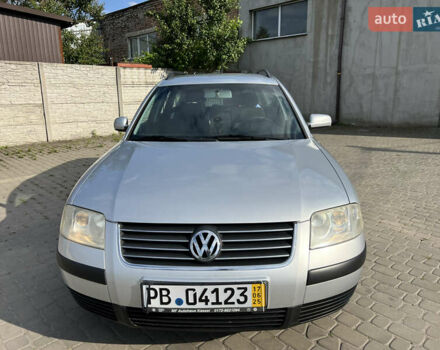 Серый Фольксваген Пассат, объемом двигателя 1.6 л и пробегом 198 тыс. км за 4400 $, фото 7 на Automoto.ua