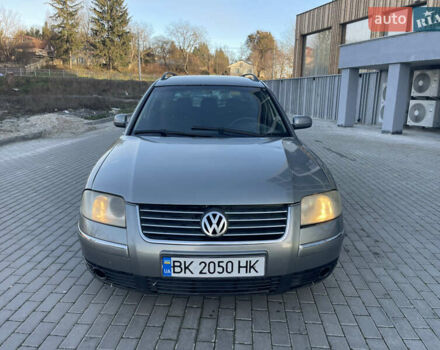 Сірий Фольксваген Пассат, об'ємом двигуна 1.9 л та пробігом 298 тис. км за 3250 $, фото 1 на Automoto.ua