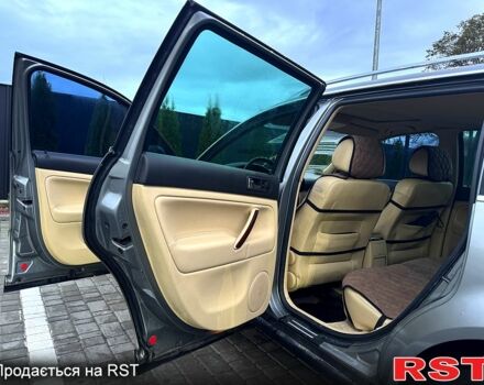 Серый Фольксваген Пассат, объемом двигателя 2.5 л и пробегом 341 тыс. км за 4500 $, фото 4 на Automoto.ua