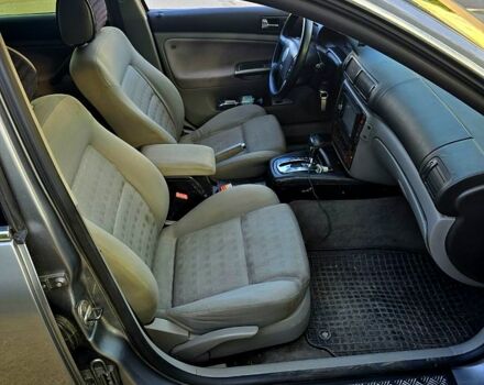 Серый Фольксваген Пассат, объемом двигателя 2.5 л и пробегом 390 тыс. км за 3400 $, фото 4 на Automoto.ua