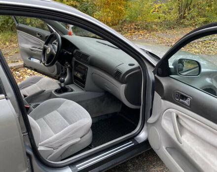 Серый Фольксваген Пассат, объемом двигателя 1.78 л и пробегом 245 тыс. км за 3850 $, фото 16 на Automoto.ua