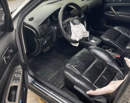 Серый Фольксваген Пассат, объемом двигателя 1.9 л и пробегом 300 тыс. км за 2500 $, фото 4 на Automoto.ua