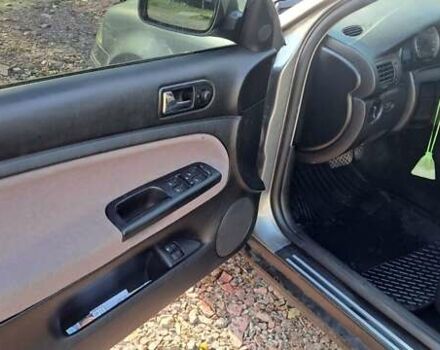 Серый Фольксваген Пассат, объемом двигателя 2.5 л и пробегом 298 тыс. км за 3999 $, фото 11 на Automoto.ua