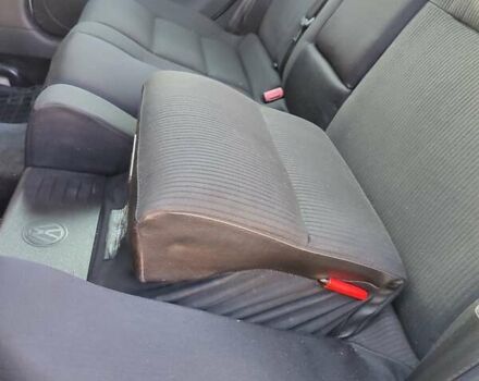 Сірий Фольксваген Пассат, об'ємом двигуна 1.6 л та пробігом 230 тис. км за 5000 $, фото 5 на Automoto.ua