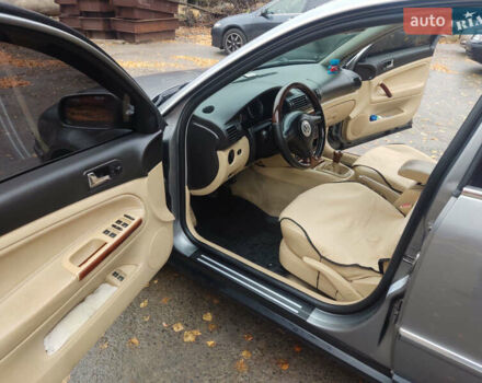 Серый Фольксваген Пассат, объемом двигателя 2.5 л и пробегом 310 тыс. км за 4500 $, фото 9 на Automoto.ua