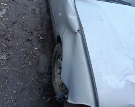 Серый Фольксваген Пассат, объемом двигателя 1.9 л и пробегом 300 тыс. км за 1699 $, фото 2 на Automoto.ua