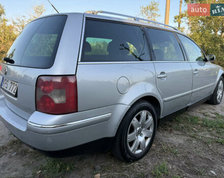 Серый Фольксваген Пассат, объемом двигателя 2.5 л и пробегом 280 тыс. км за 2800 $, фото 2 на Automoto.ua