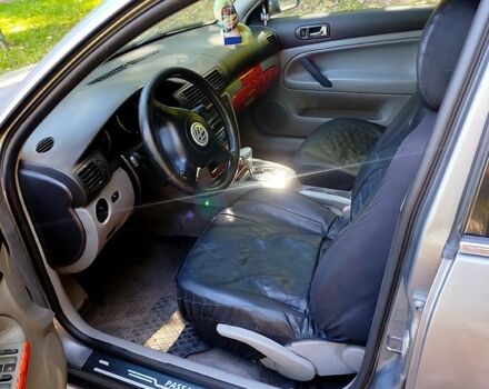 Сірий Фольксваген Пассат, об'ємом двигуна 2.5 л та пробігом 482 тис. км за 4700 $, фото 11 на Automoto.ua