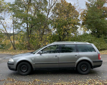 Серый Фольксваген Пассат, объемом двигателя 1.78 л и пробегом 245 тыс. км за 3850 $, фото 3 на Automoto.ua