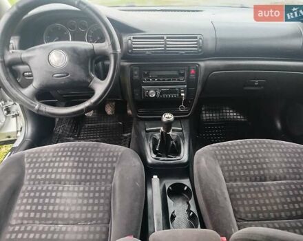 Сірий Фольксваген Пассат, об'ємом двигуна 1.9 л та пробігом 400 тис. км за 3750 $, фото 14 на Automoto.ua