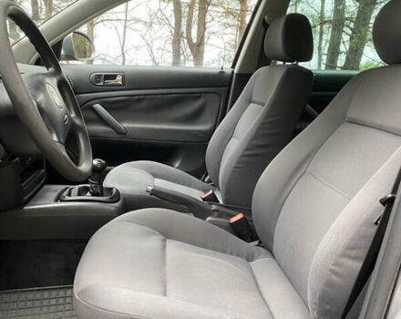 Сірий Фольксваген Пассат, об'ємом двигуна 1.6 л та пробігом 162 тис. км за 4700 $, фото 11 на Automoto.ua