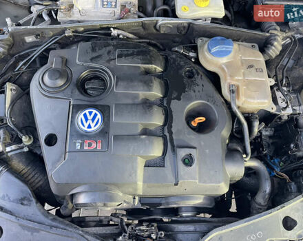 Сірий Фольксваген Пассат, об'ємом двигуна 1.9 л та пробігом 298 тис. км за 3250 $, фото 26 на Automoto.ua