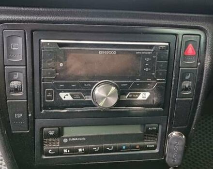 Серый Фольксваген Пассат, объемом двигателя 1.6 л и пробегом 318 тыс. км за 4950 $, фото 3 на Automoto.ua