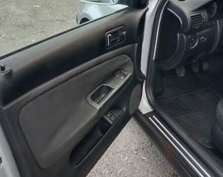 Серый Фольксваген Пассат, объемом двигателя 1.6 л и пробегом 271 тыс. км за 3599 $, фото 8 на Automoto.ua