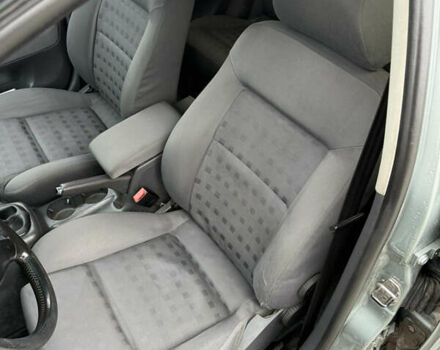 Сірий Фольксваген Пассат, об'ємом двигуна 2 л та пробігом 366 тис. км за 4300 $, фото 13 на Automoto.ua