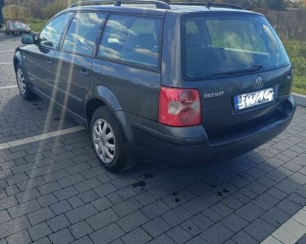 Фольксваген Пассат 2004 в Львове на Automoto.ua Серый Фольксваген Пассат, объемом двигателя 0 л и пробегом 250 тыс. км за 1700 $, фото 2 на Automoto.ua