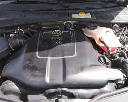 Серый Фольксваген Пассат, объемом двигателя 2.5 л и пробегом 240 тыс. км за 4500 $, фото 11 на Automoto.ua