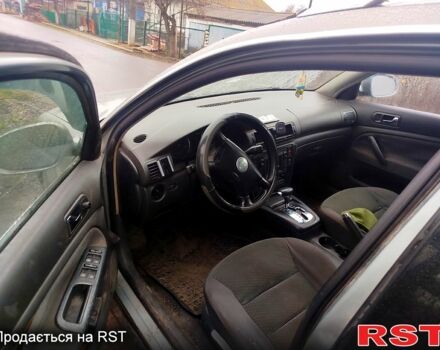 Сірий Фольксваген Пассат, об'ємом двигуна 2.5 л та пробігом 370 тис. км за 3850 $, фото 6 на Automoto.ua