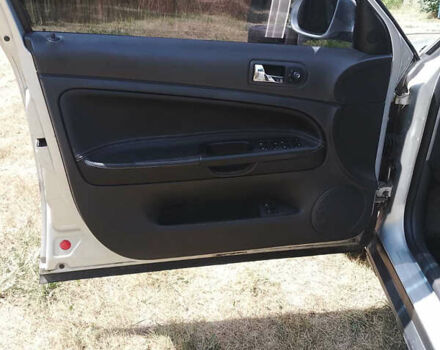 Серый Фольксваген Пассат, объемом двигателя 2.5 л и пробегом 240 тыс. км за 4500 $, фото 8 на Automoto.ua