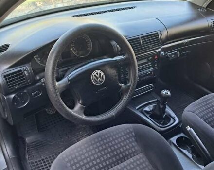 Серый Фольксваген Пассат, объемом двигателя 1.6 л и пробегом 205 тыс. км за 5300 $, фото 16 на Automoto.ua