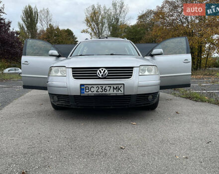 Сірий Фольксваген Пассат, об'ємом двигуна 1.9 л та пробігом 299 тис. км за 6000 $, фото 4 на Automoto.ua