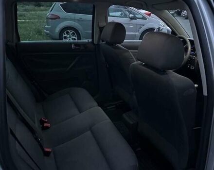 Серый Фольксваген Пассат, объемом двигателя 2 л и пробегом 370 тыс. км за 3900 $, фото 4 на Automoto.ua