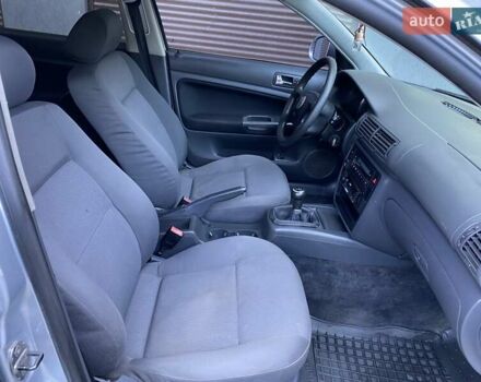 Серый Фольксваген Пассат, объемом двигателя 1.6 л и пробегом 335 тыс. км за 3999 $, фото 16 на Automoto.ua