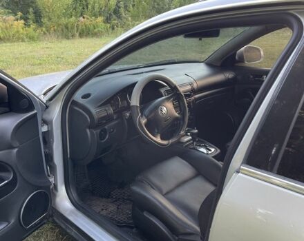 Серый Фольксваген Пассат, объемом двигателя 2.5 л и пробегом 250 тыс. км за 4700 $, фото 3 на Automoto.ua