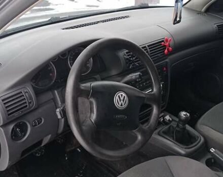 Серый Фольксваген Пассат, объемом двигателя 2 л и пробегом 380 тыс. км за 4300 $, фото 4 на Automoto.ua