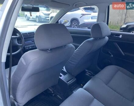 Серый Фольксваген Пассат, объемом двигателя 1.6 л и пробегом 335 тыс. км за 3999 $, фото 12 на Automoto.ua