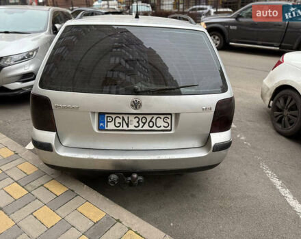 Серый Фольксваген Пассат, объемом двигателя 1.9 л и пробегом 300 тыс. км за 1900 $, фото 2 на Automoto.ua