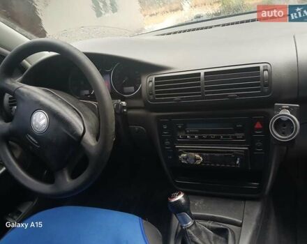 Серый Фольксваген Пассат, объемом двигателя 1.9 л и пробегом 360 тыс. км за 4700 $, фото 4 на Automoto.ua