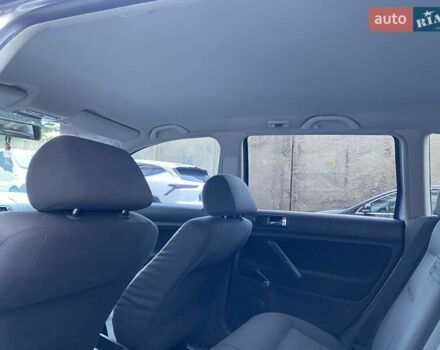 Серый Фольксваген Пассат, объемом двигателя 1.6 л и пробегом 335 тыс. км за 3999 $, фото 33 на Automoto.ua