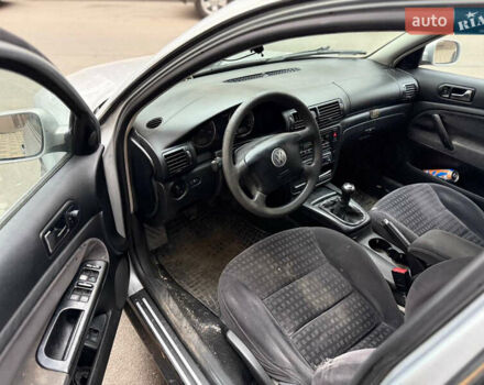 Серый Фольксваген Пассат, объемом двигателя 1.9 л и пробегом 300 тыс. км за 1900 $, фото 6 на Automoto.ua