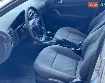 Серый Фольксваген Пассат, объемом двигателя 1.6 л и пробегом 335 тыс. км за 3999 $, фото 11 на Automoto.ua