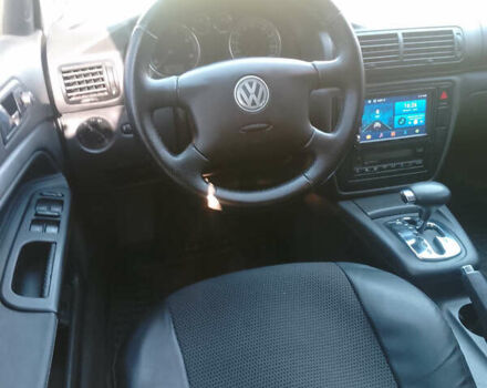 Серый Фольксваген Пассат, объемом двигателя 2.5 л и пробегом 240 тыс. км за 4500 $, фото 7 на Automoto.ua