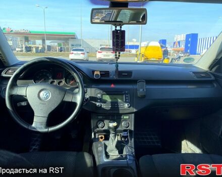Сірий Фольксваген Пассат, об'ємом двигуна 1.6 л та пробігом 261 тис. км за 5150 $, фото 5 на Automoto.ua
