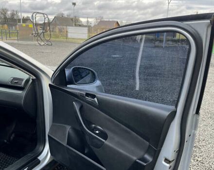 Серый Фольксваген Пассат, объемом двигателя 1.97 л и пробегом 337 тыс. км за 5300 $, фото 10 на Automoto.ua